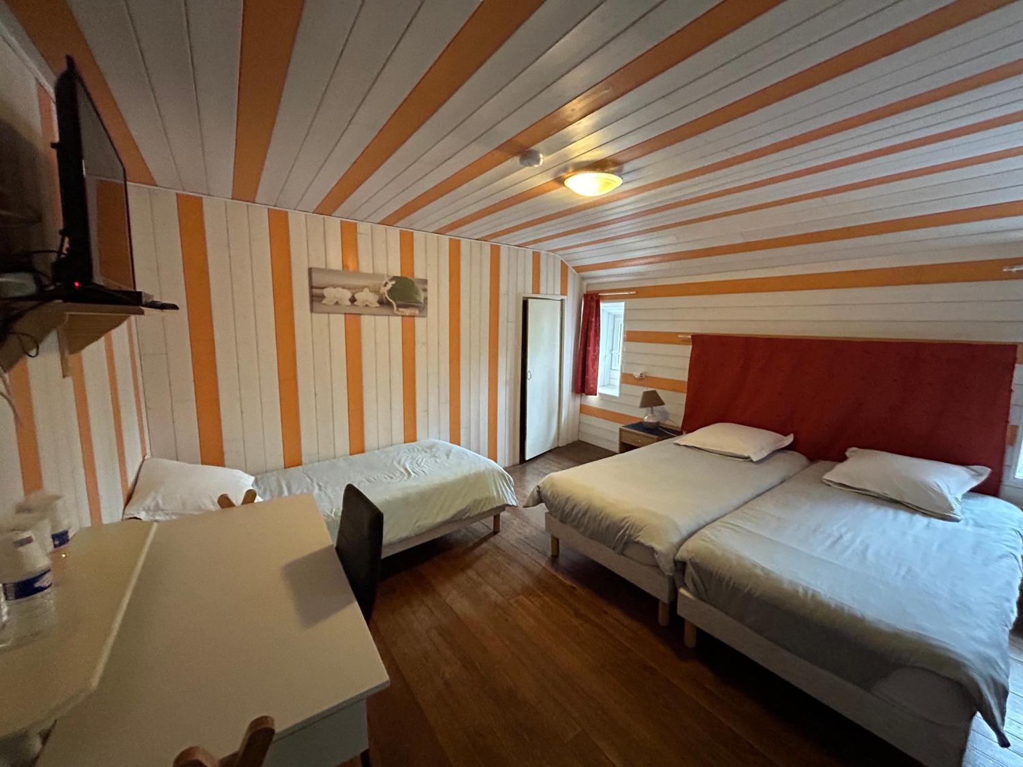 Chambres D'Hotes La Cheminee Tardets-Sorholus Luaran gambar